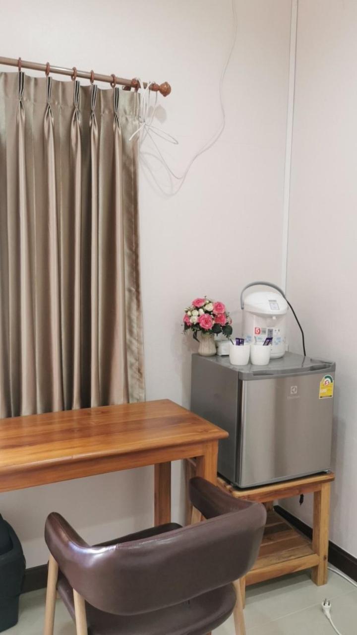 M-Plus Homestay สุโขทัย ภายนอก รูปภาพ