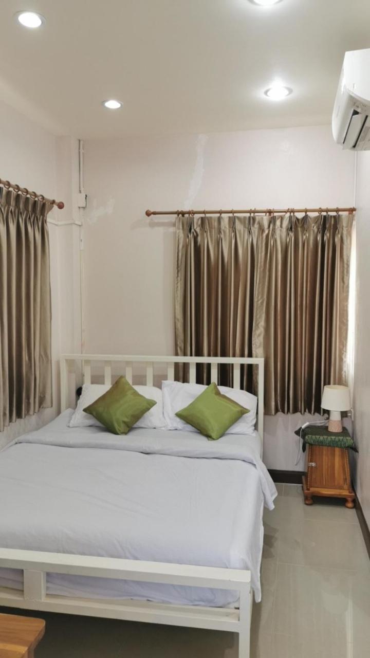 M-Plus Homestay สุโขทัย ภายนอก รูปภาพ