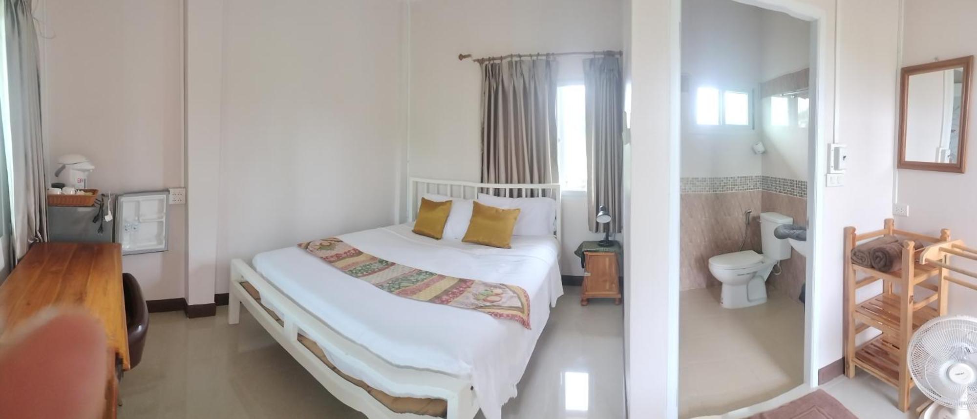 M-Plus Homestay สุโขทัย ภายนอก รูปภาพ